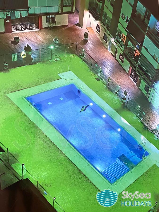Ferienwohnung Skyseaholidays Torremolinos Centro Exterior foto